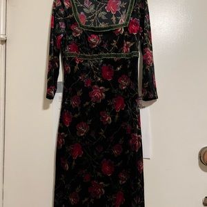 Stunning vintage velvet Floral Print Betsey Johnson dress